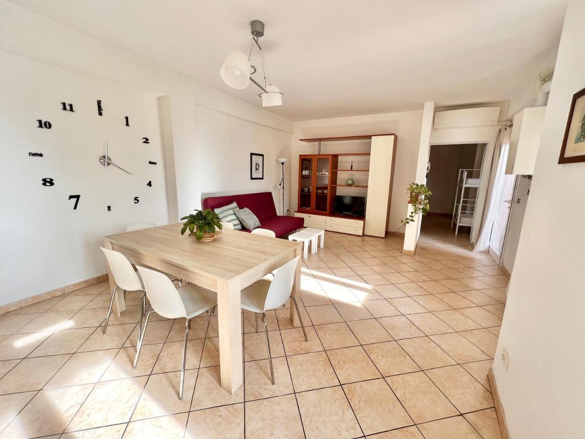 Borgo Antico Apartments Тосколано Мадерно Екстериор снимка
