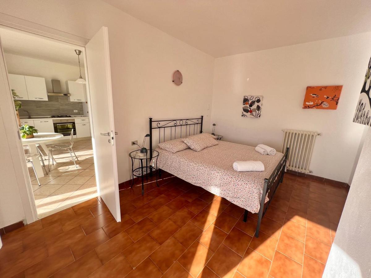 Borgo Antico Apartments Тосколано Мадерно Екстериор снимка