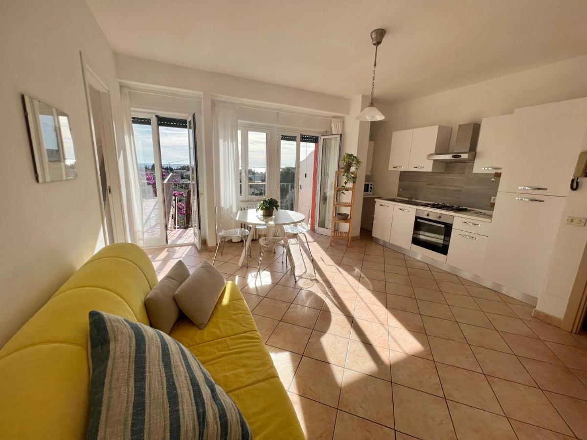 Borgo Antico Apartments Тосколано Мадерно Екстериор снимка