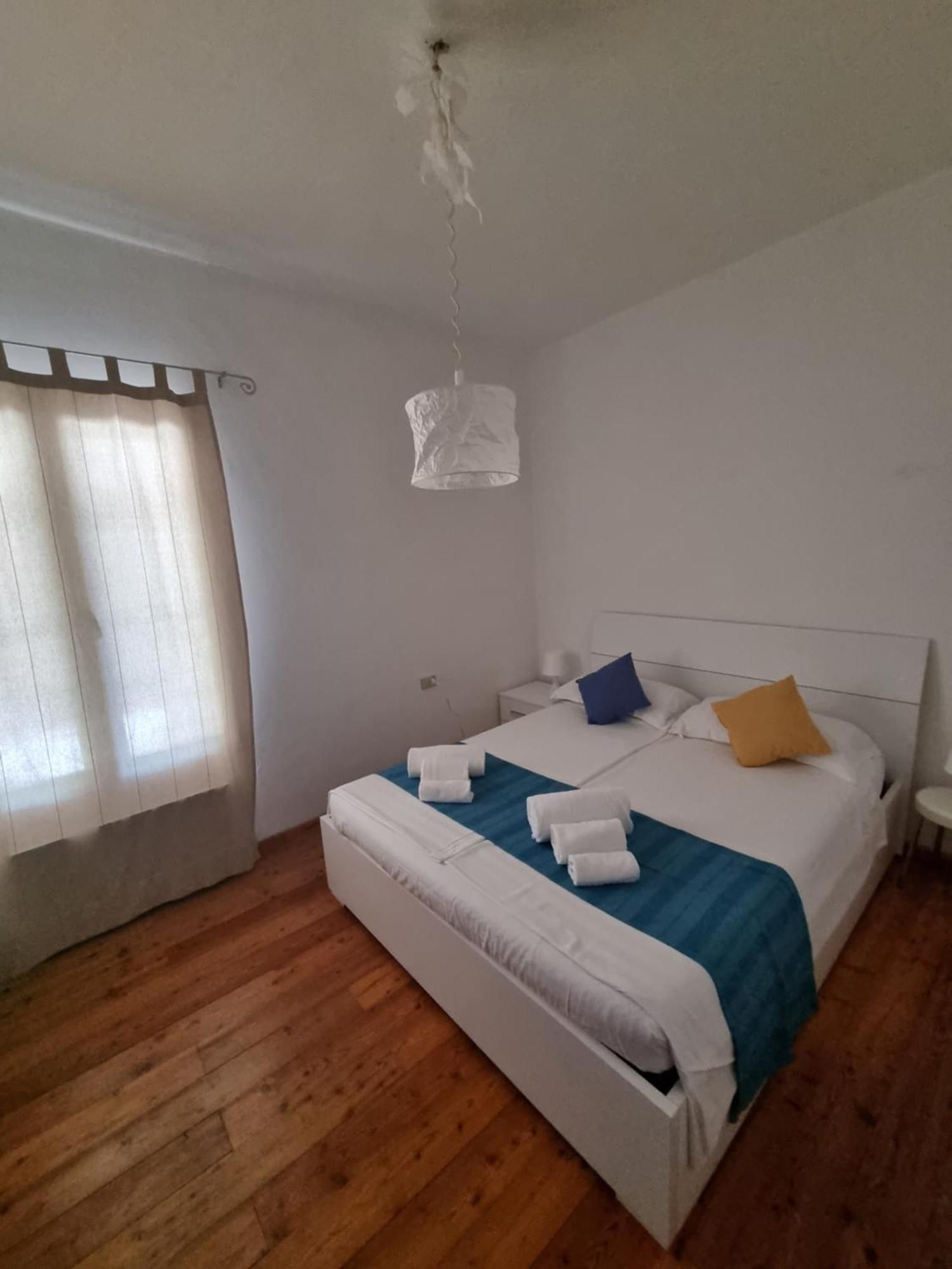 Borgo Antico Apartments Тосколано Мадерно Екстериор снимка